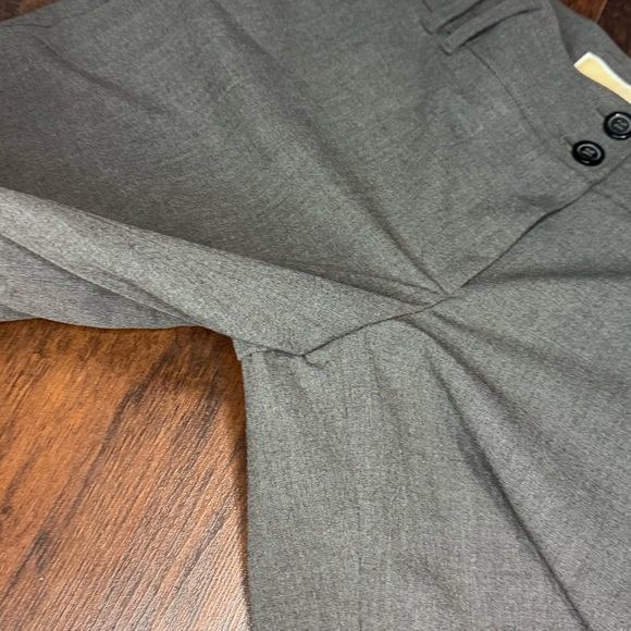 Michael Michael Kors Milbrook fit Charcoal wide leg cuffed Mid rise Pants 12 GUC - Picture 4 of 14